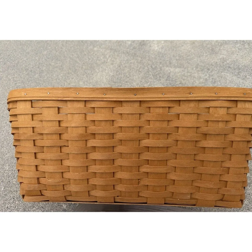 Longaberger 1996 Traditional Red Fabric Plastic Insert Laundry Basket VTG Large